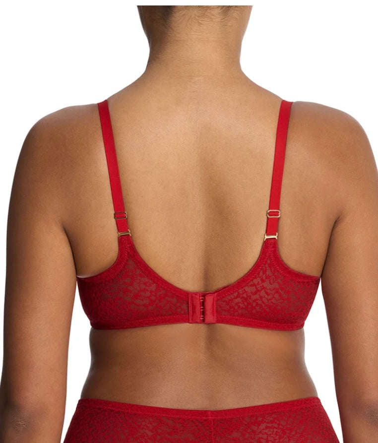 Pretty Smooth Seamless Underwire Bra